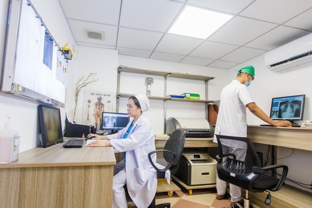 Đội ngũ chuyên gia chuyên nghiệp