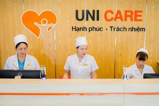 Đội ngũ lễ tân thân thiện và tận tình