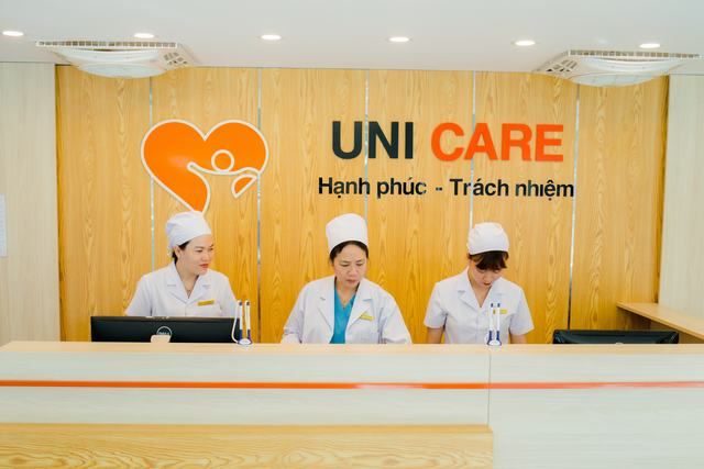 Đội ngũ lễ tân thân thiện và tận tình