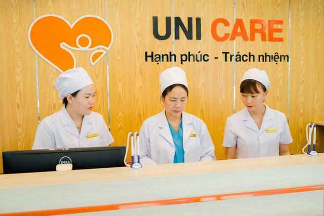 Đội ngũ lễ tân thân thiện và tận tình